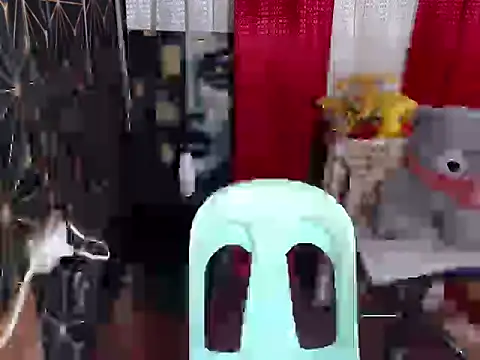 Snapshot of MissfrancesXxx chatting on December 3, 1:39 am MissfrancesXxx online show from December 3, 1:39 am