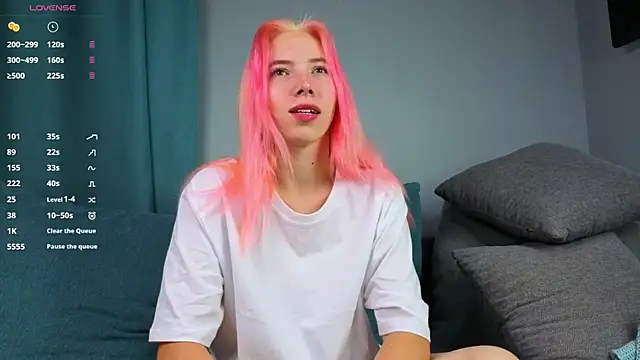 JuliannaWenger online show from October 15, 4:04 pm