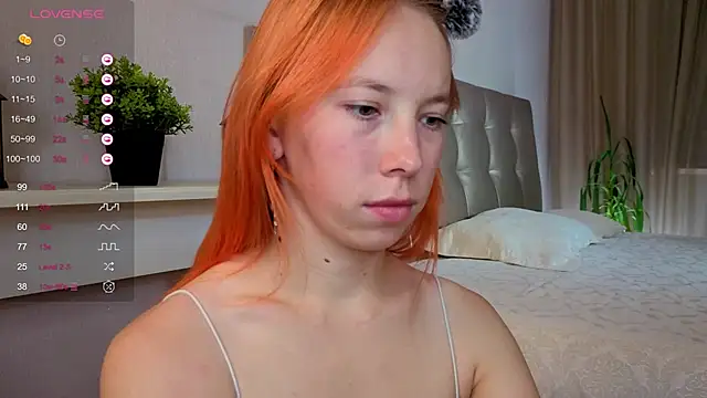 JuliannaWenger online show from September 16, 4:41 pm