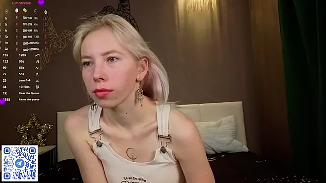 JuliannaWenger online show from January 16, 4:11 pm