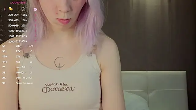 JuliannaWenger online show from January 6, 4:11 pm