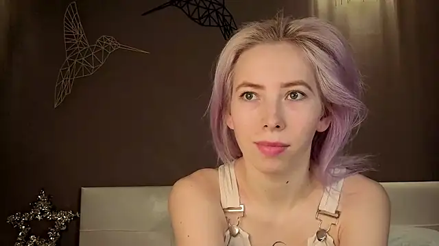 JuliannaWenger online show from January 5, 5:27 pm