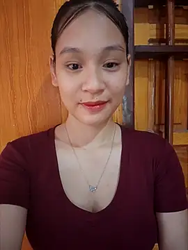 Snapshot of ChiecumBae chatting on October 5, 1:29 am ChiecumBae online show from October 5, 1:29 am