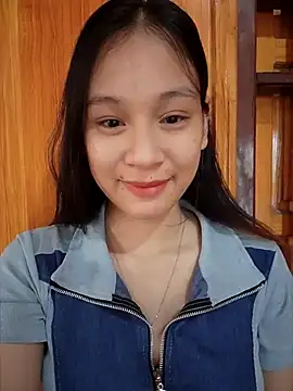 Snapshot of ChiecumBae chatting on October 18, 2:02 am ChiecumBae online show from October 18, 2:02 am