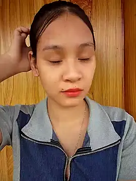 Snapshot of ChiecumBae chatting on September 9, 2:10 am ChiecumBae online show from September 9, 2:10 am