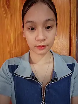 Snapshot of ChiecumBae chatting on November 8, 1:09 am ChiecumBae online show from November 8, 1:09 am