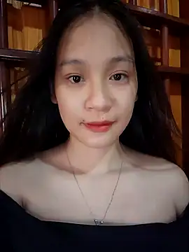 Snapshot of ChiecumBae chatting on September 14, 1:39 am ChiecumBae online show from September 14, 1:39 am