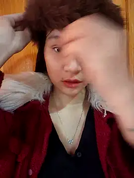 Snapshot of ChiecumBae chatting on November 29, 1:50 am ChiecumBae online show from November 29, 1:50 am