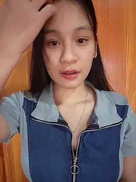 Snapshot of ChiecumBae chatting on November 12, 8:40 am ChiecumBae online show from November 12, 8:40 am