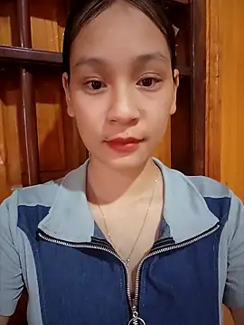 Snapshot of ChiecumBae chatting on September 12, 10:15 am ChiecumBae online show from September 12, 10:15 am