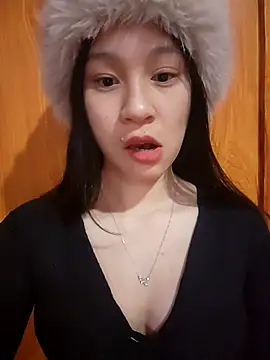 ChiecumBae online show from December 5, 12:43 am