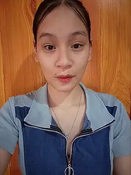 Snapshot of ChiecumBae chatting on November 6, 1:53 am ChiecumBae online show from November 6, 1:53 am