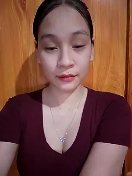 Snapshot of ChiecumBae chatting on October 19, 1:25 pm ChiecumBae online show from October 19, 1:25 pm