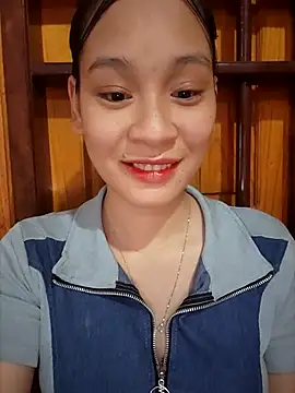 Snapshot of ChiecumBae chatting on October 14, 9:43 am ChiecumBae online show from October 14, 9:43 am