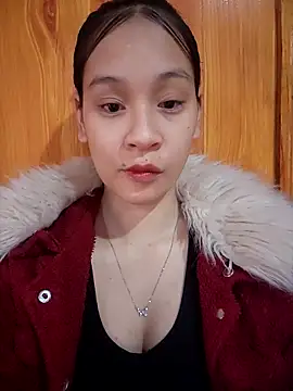 Snapshot of ChiecumBae chatting on October 25, 1:05 am ChiecumBae online show from October 25, 1:05 am