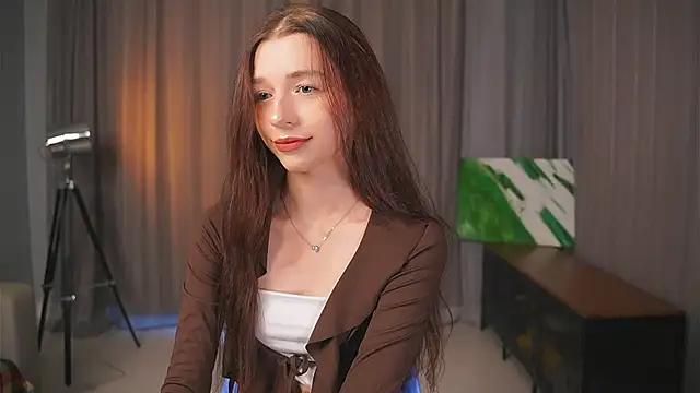 Snapshot of RoxieBolich chatting on September 20, 1:38 pm RoxieBolich online show from September 20, 1:38 pm