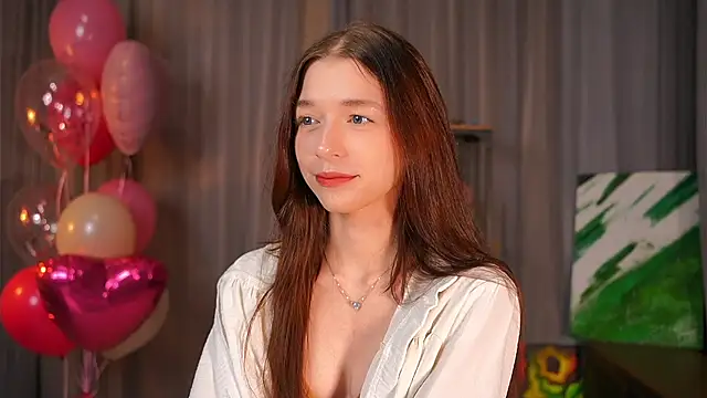 Snapshot of RoxieBolich chatting on October 11, 1:45 pm RoxieBolich online show from October 11, 1:45 pm