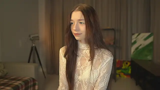 Snapshot of RoxieBolich chatting on October 19, 1:47 pm RoxieBolich online show from October 19, 1:47 pm