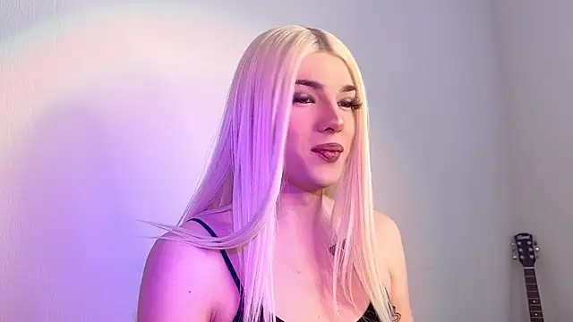 YourTrixie online show from March 29, 7:21 am