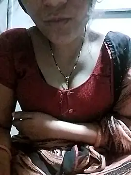 Snapshot of Hottestgirll chatting on October 10, 7:36 pm Hottestgirll online show from October 10, 7:36 pm