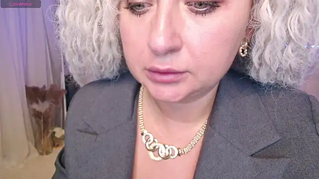 Snapshot of Lilit_1Love chatting on October 21, 3:33 pm Lilit 1Love online show from October 21, 3:33 pm