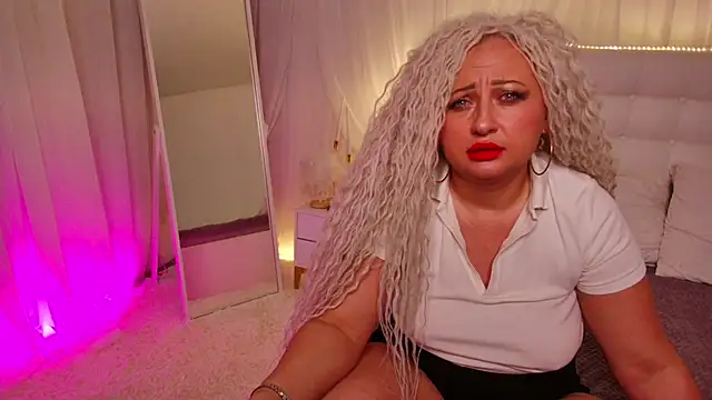 Snapshot of Lilit_1Love chatting on November 10, 4:34 pm Lilit 1Love online show from November 10, 4:34 pm