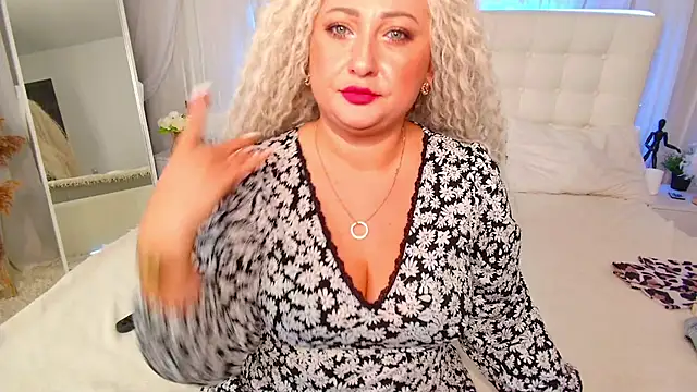 Snapshot of Lilit_1Love chatting on October 5, 4:42 pm Lilit 1Love online show from October 5, 4:42 pm