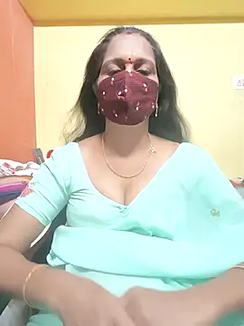 Snapshot of mallu-reshma chatting on September 17, 7:43 am mallu-reshma online show from September 17, 7:43 am
