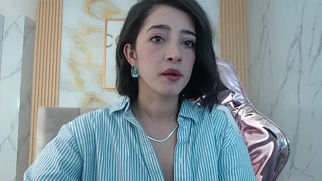 sara lopez s online show from November 17, 1:26 pm