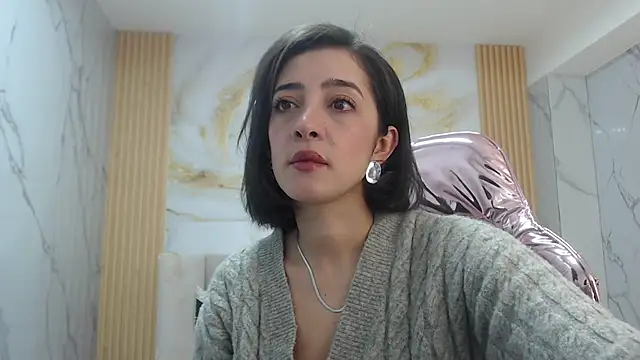 sara lopez s online show from November 20, 1:23 pm