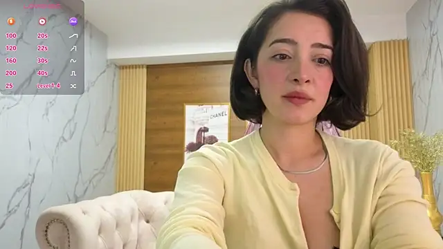 Snapshot of sara_lopez_s chatting on June 1, 2:17 pm sara lopez s online show from June 1, 2:17 pm