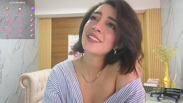 Snapshot of sara_lopez_s chatting on June 8, 2:28 pm sara lopez s online show from June 8, 2:28 pm