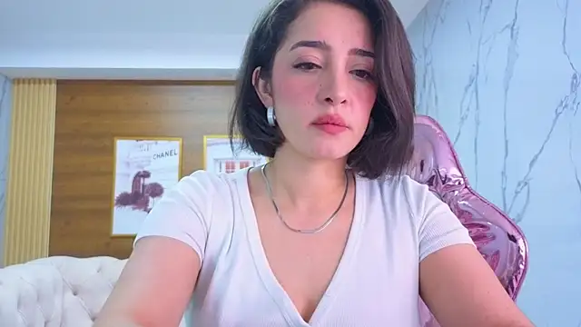 Snapshot of sara_lopez_s chatting on June 20, 1:49 pm sara lopez s online show from June 20, 1:49 pm