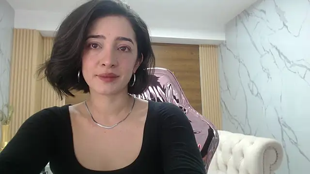 sara lopez s online show from April 13, 1:48 pm