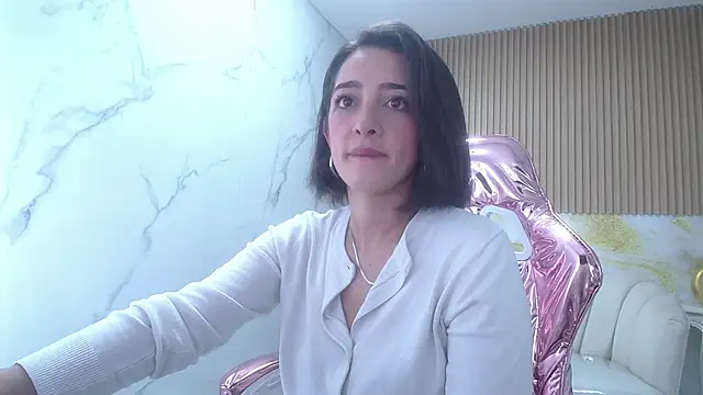 sara lopez s online show from November 4, 1:37 pm