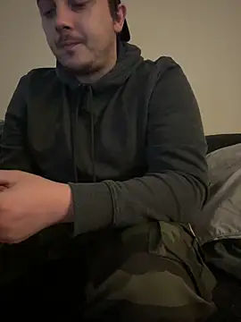 Snapshot of XXKieran chatting on December 16, 4:11 pm XXKieran online show from December 16, 4:11 pm