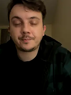 Snapshot of XXKieran chatting on October 11, 1:39 am XXKieran online show from October 11, 1:39 am
