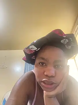 Babedaawl online show from December 19, 11:45 am