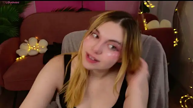 Evie Vall online show from December 21, 5:14 pm