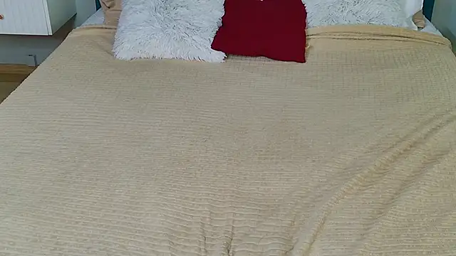 Evie Vall online show from November 16, 3:39 pm