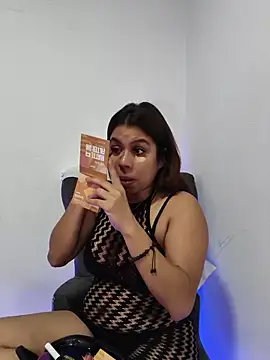 GabyMontenegro online show from February 17, 1:19 pm