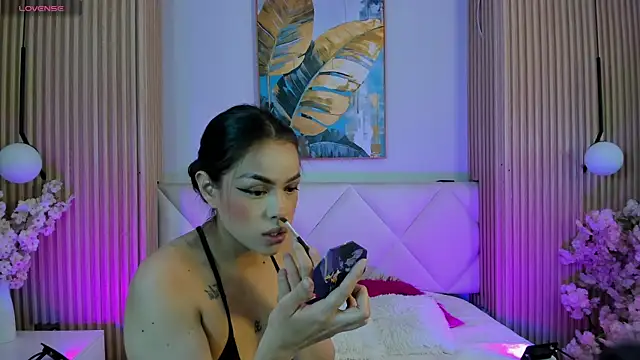 Mila Hank  online show from April 13, 12:09 pm