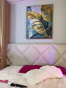 Mila Hank  online show from February 9, 12:47 pm