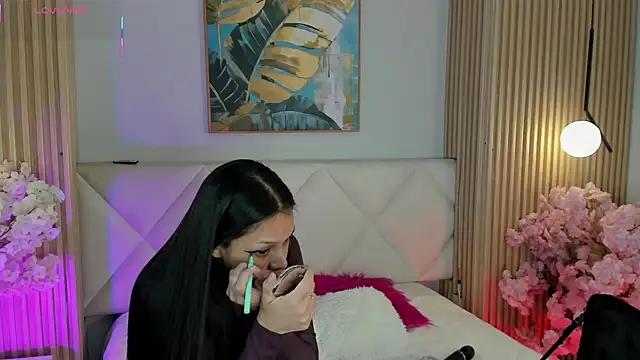 Mila Hank  online show from March 22, 12:18 pm