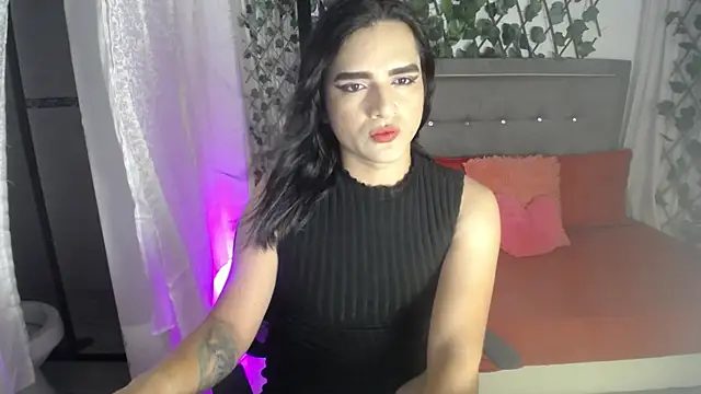 ivone golosa online show from January 6, 8:02 pm