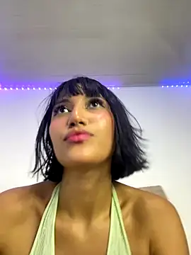 Amberdecolombia online show from November 18, 2:49 am