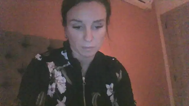 Justnani001 online show from October 28, 8:30 pm