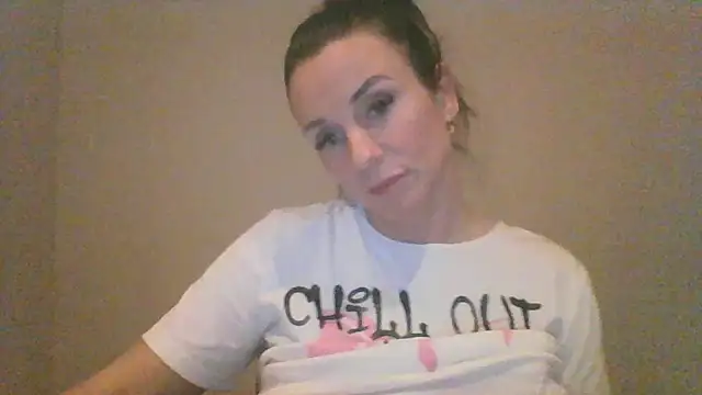 Justnani001 online show from March 26, 10:18 pm