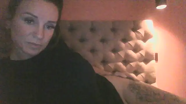 Justnani001 online show from October 30, 9:55 pm