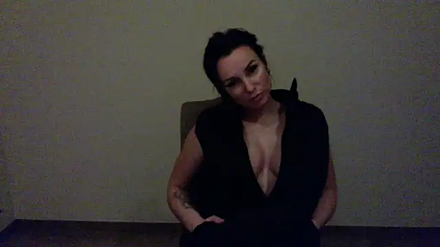 Justnani001 online show from February 8, 10:29 pm